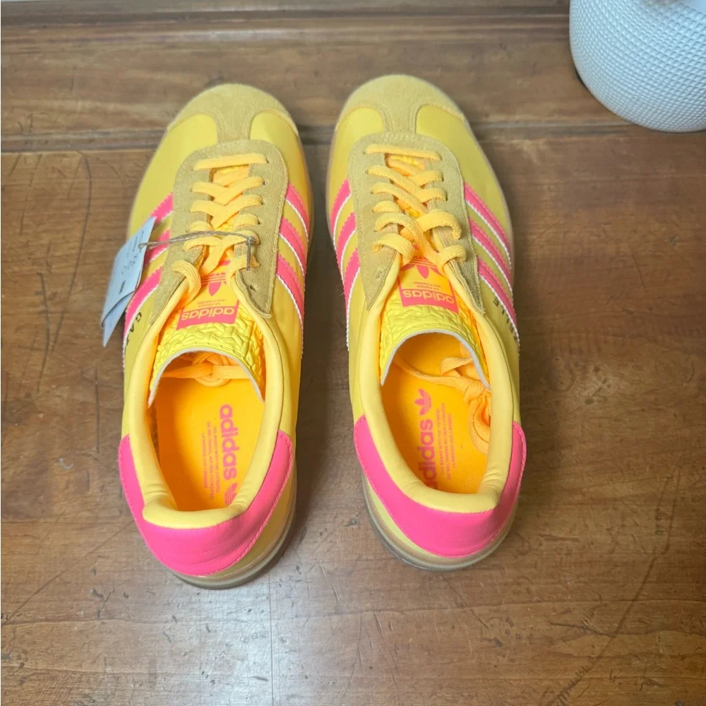 NWT Adidas Originals  Gazelle Bold in Spark & Lucid Pink Sneakers, Size 7.5 - Picture 5 of 10